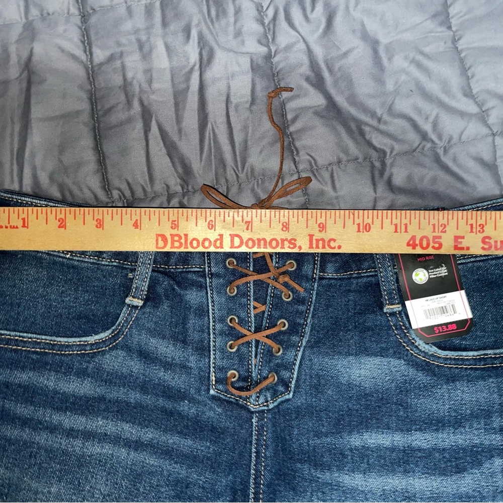 No boundaries lace up Blue Denim Women's Shorts nwt - Picture 3 of 5